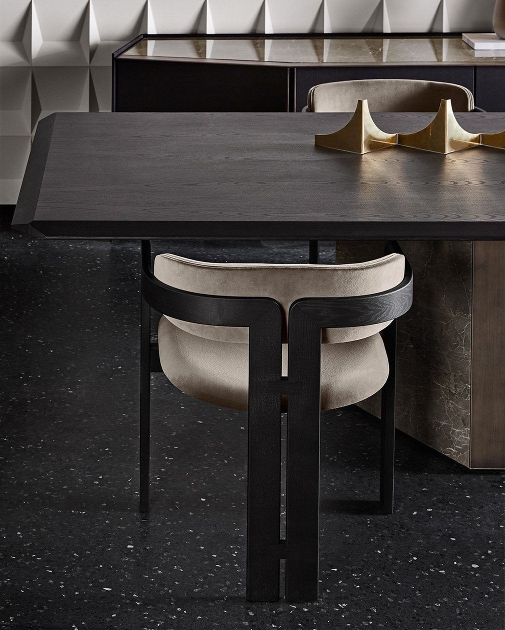 LUX-2602 Chair