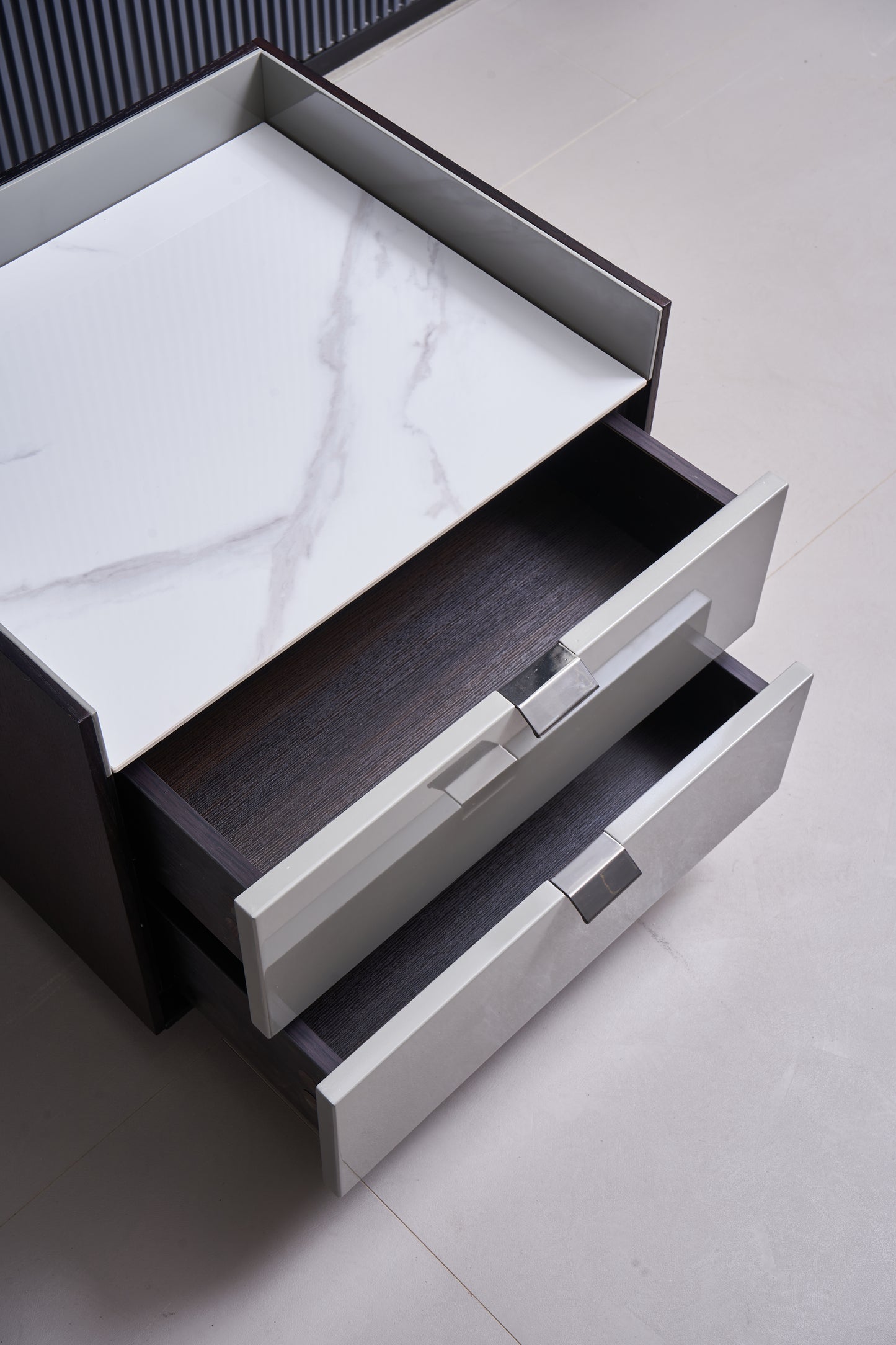 Darren nightstand