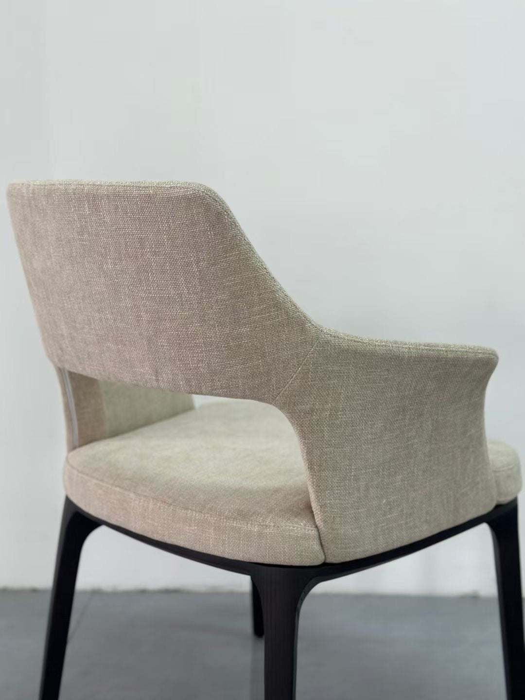 LUX25 dining chair