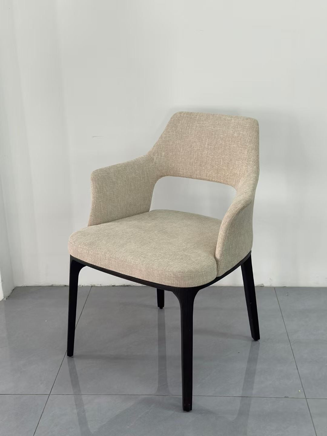 LUX25 dining chair